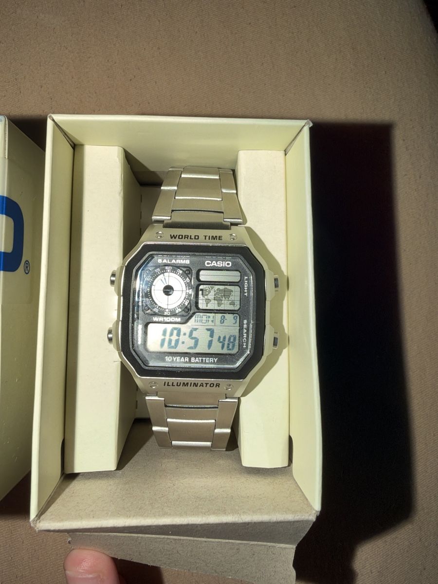 Casio Uhren: Casio Uhr – Neu und originalverpackt aus Wangs von emali 2