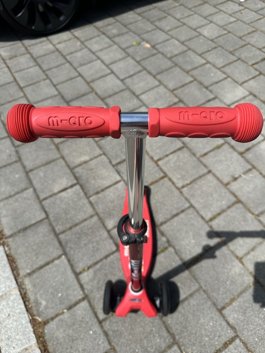 Micro Kickboard: Roter Micro Maxi Scooter – Usato da Arisdorf venduto da Pidri 1