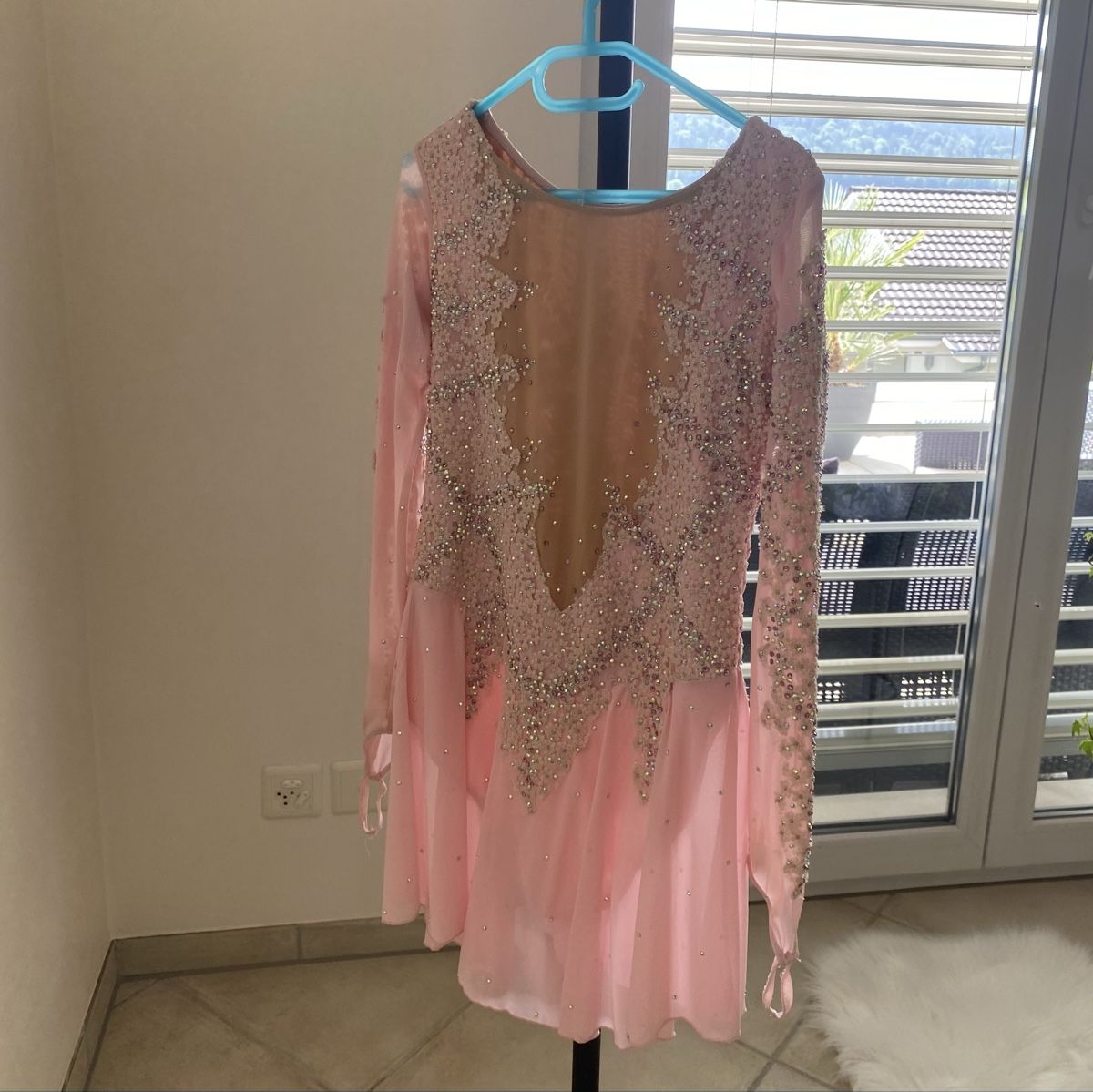 Vestiti & Gonne: Eiskunstlauf Kürkleid – Usato da Embrach venduto da stellaaaaaaa 1
