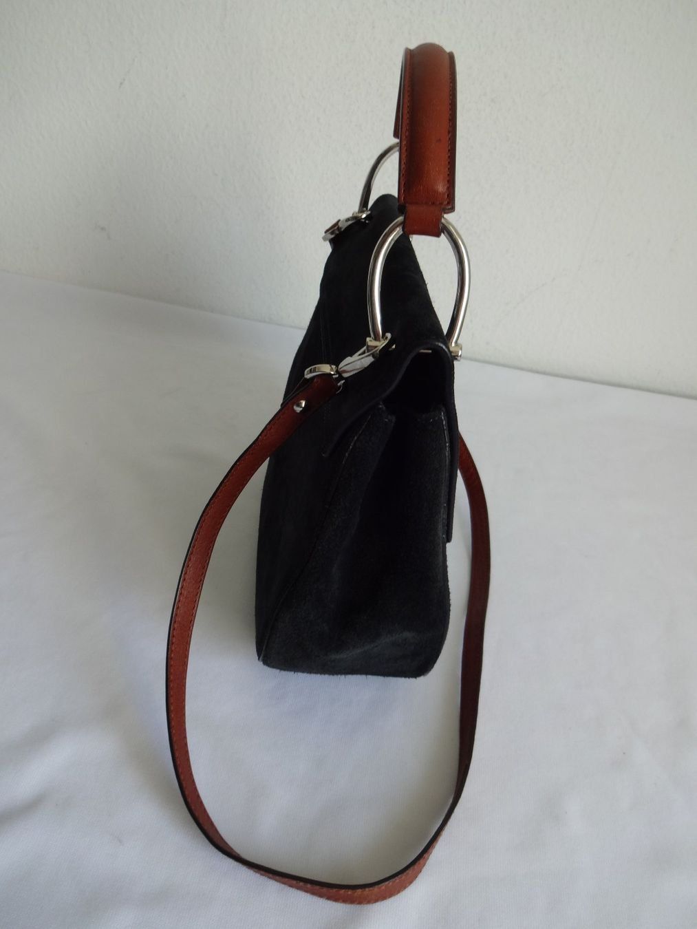 Navyboot Borse da donna: " NAVYBOOT " Antilop Hand / Umhängetasche – Nuovo (secondo la descrizione) da Frauenfeld venduto da Jahy 1