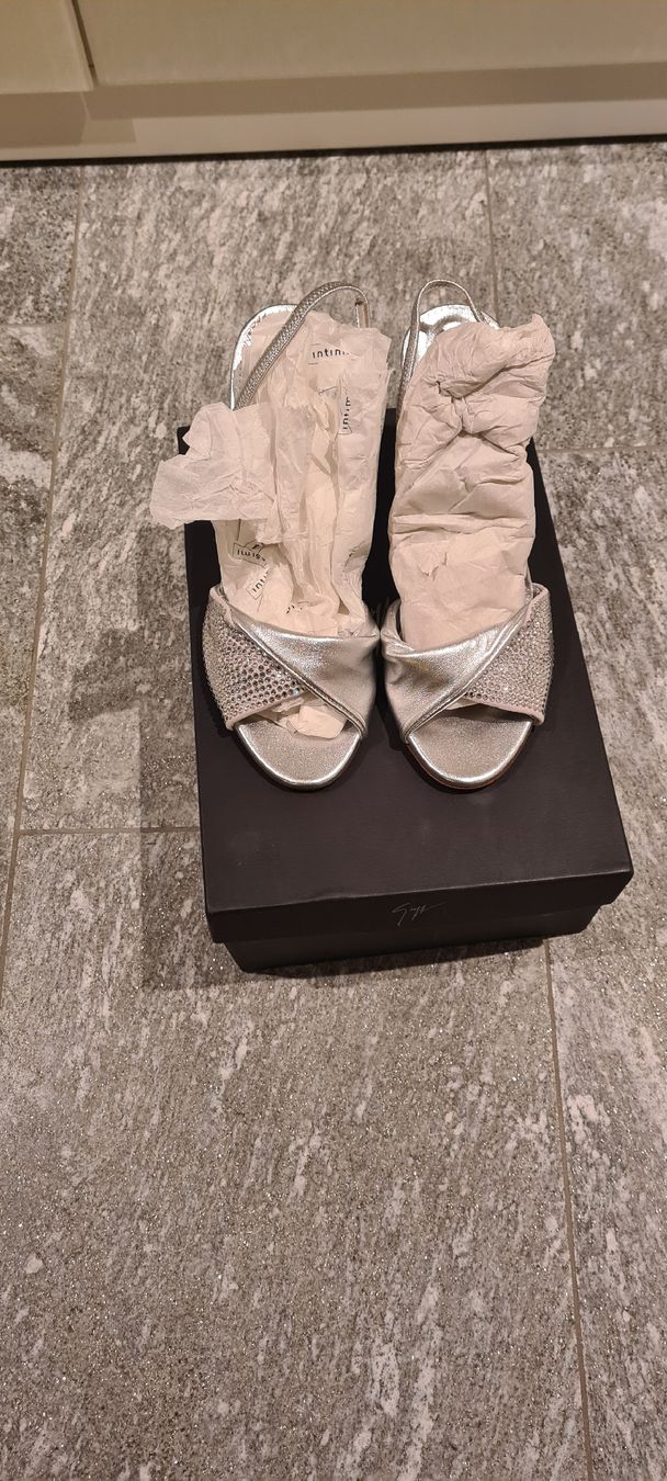 Zanotti Scarpe da donna: Giuseppe Zanotti Schuhe GR 37 Neu! – Nuovo e nell'imballaggio originale da Luzern venduto da annabelle25 8