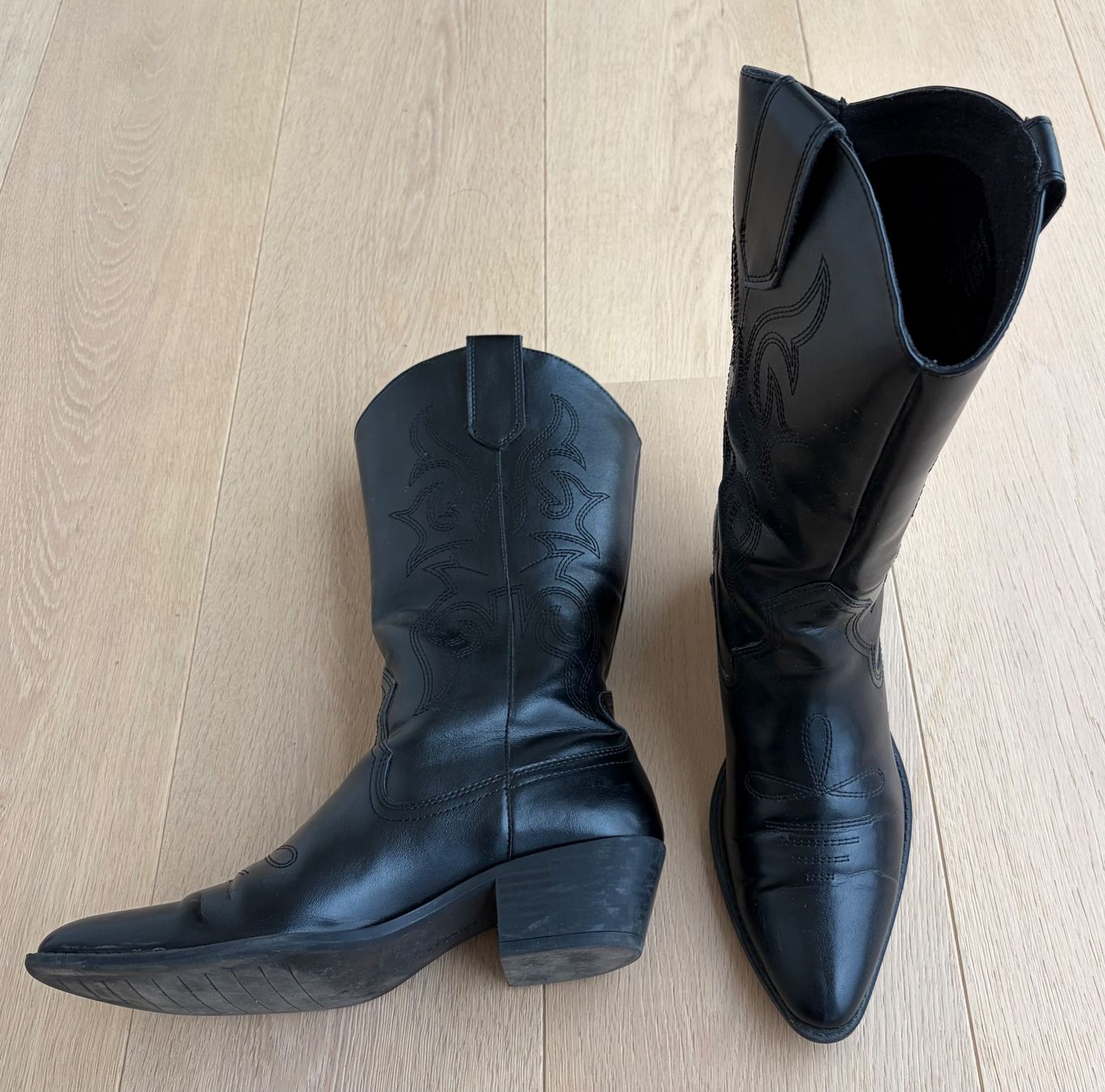 Pull&Bear Scarpe da donna: PULL&BEAR Cowboy -Stiefel Gr.38 akt.Kollektion – Usato da Degersheim venduto da Starkigel 4