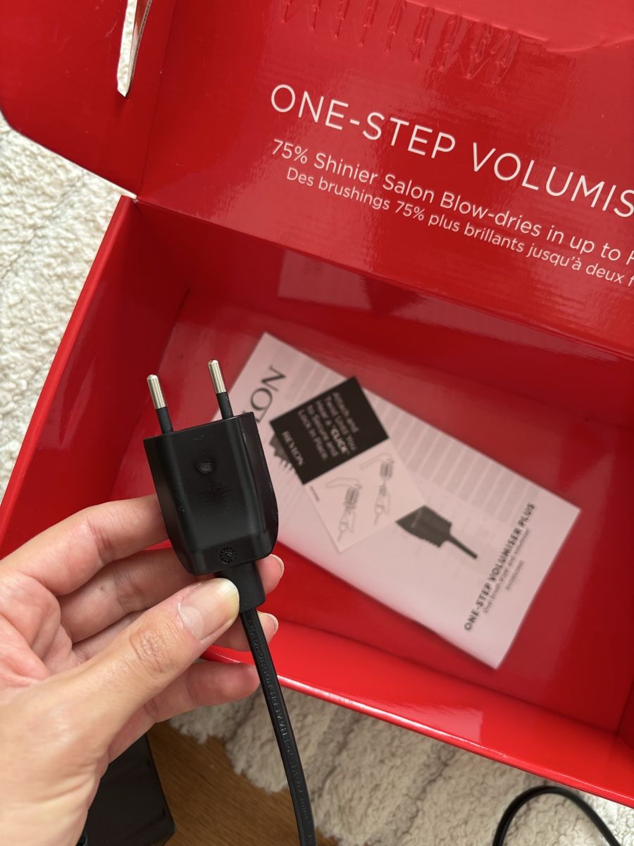 Revlon Asciugacapelli: Revlon Warmluftbürste Neu – Nuovo e nell'imballaggio originale da Winterthur venduto da leimaj 3