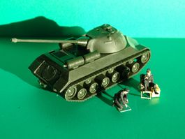 Panzer von Roco mit Figuren 1/87