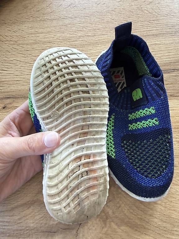 Chaussures garçon: Schuhen grösse 25  – D'occasion à Schmiedrued par Rahel_07 1