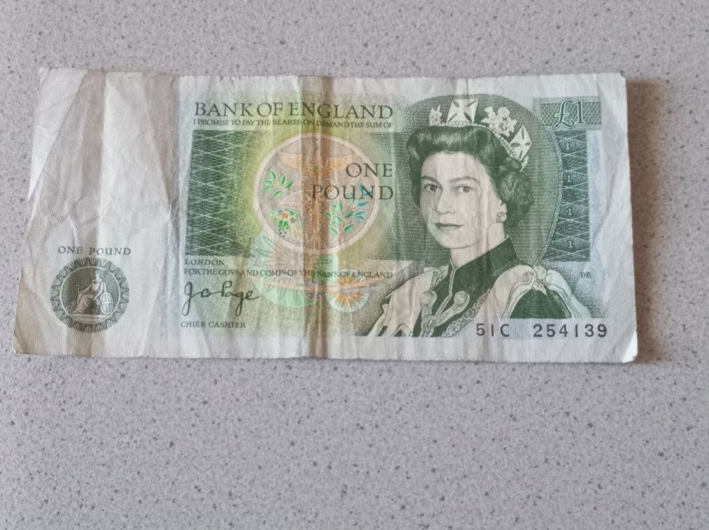 Banknoten: One Pound UNITED KINGDOM . GRANDE BRETAGNE. – Gebraucht aus Winistorf von acreativ4