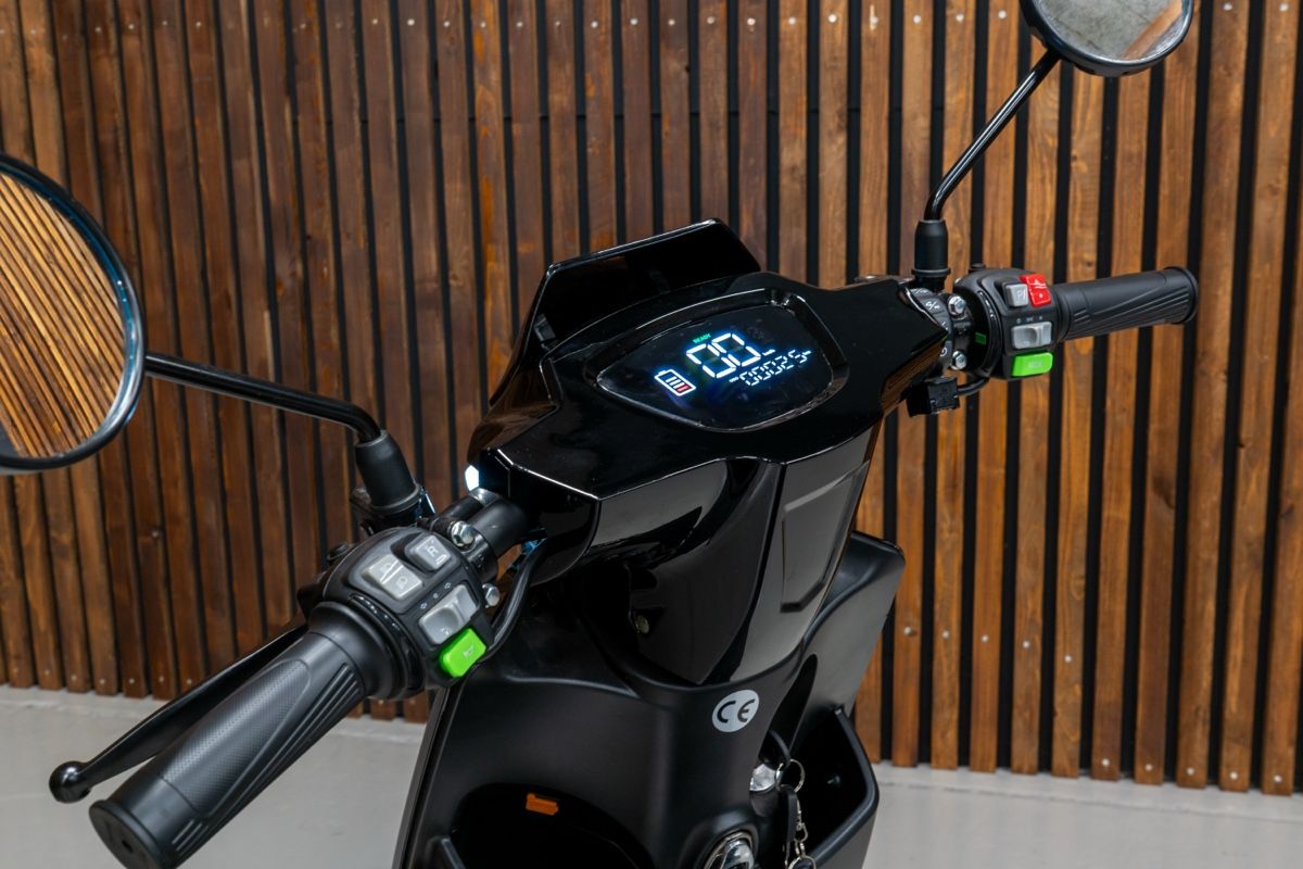 Scooters: Forza Next Escooter ohne Prüfung – Gebraucht aus Merenschwand von DeluxuryMotorsGmbH 5