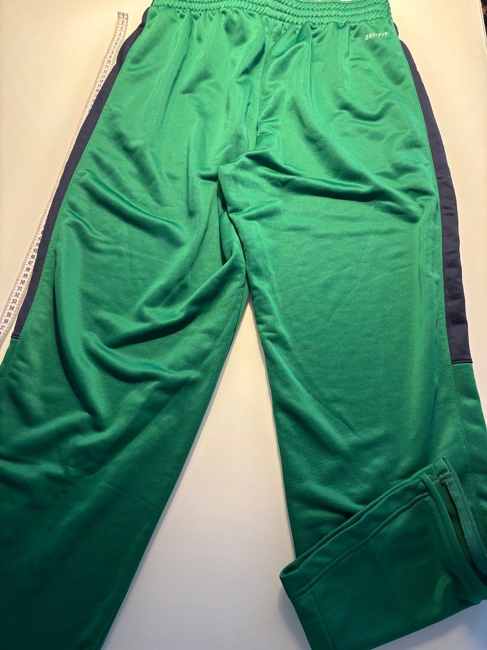 Nike Pantaloni: Nike Trainingshose – Nuovo (secondo la descrizione) da Eglisau venduto da SAM240186 8