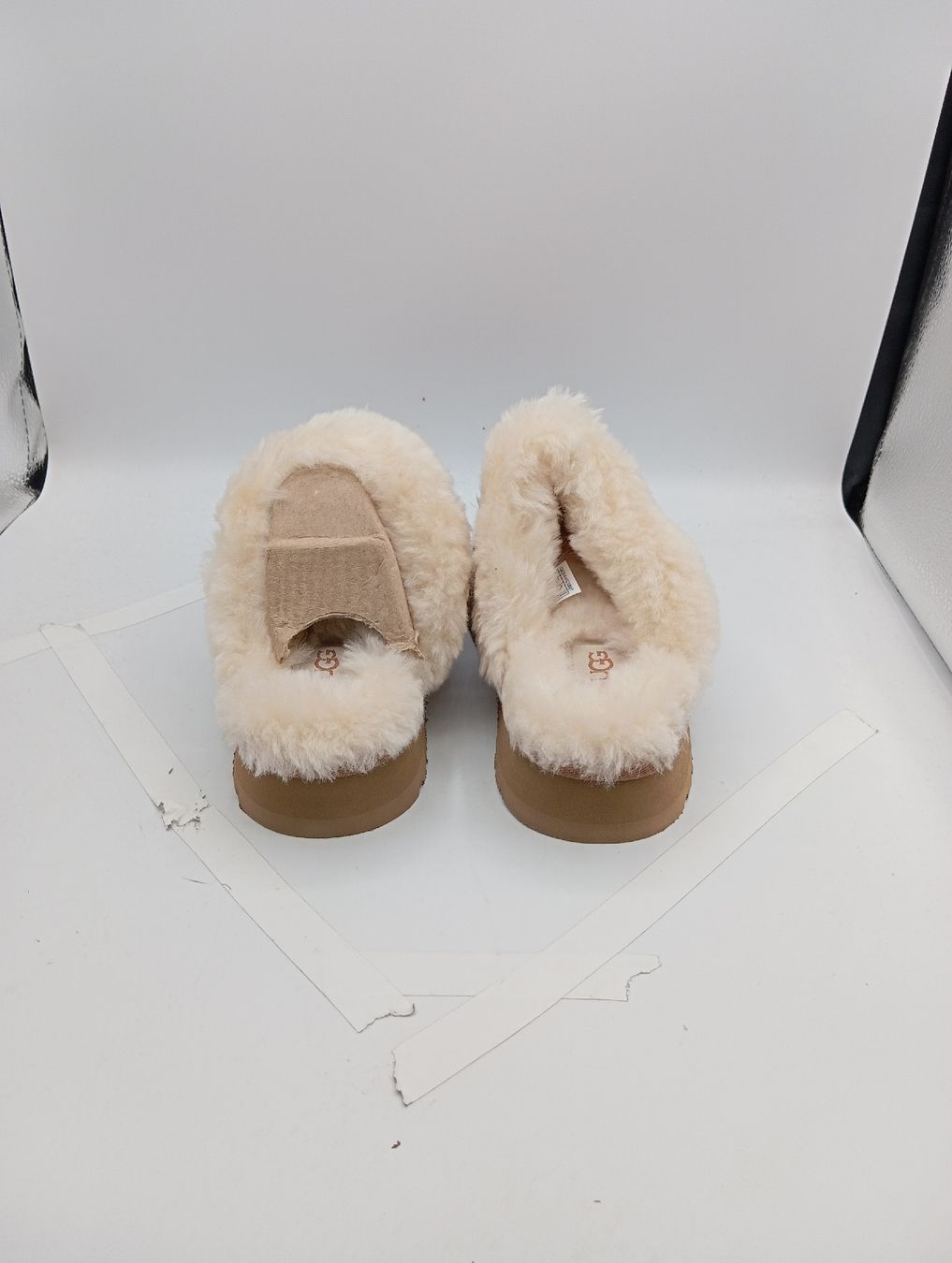 Ugg Scarpe da donna: UGG Disquette Slipper - Chestnut (EU36) – Nuovo e nell'imballaggio originale da Schaffhausen venduto da outlez 3