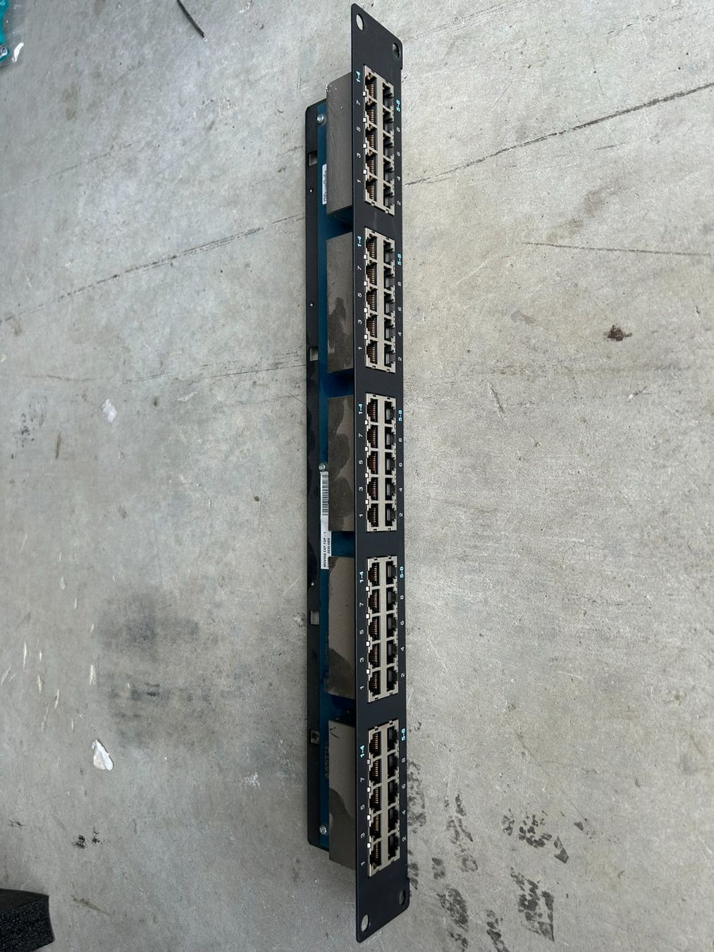 Stromzufuhr: MITEL Verteilerpanel FOP – Gebraucht aus Glis von ict_jwz7 2