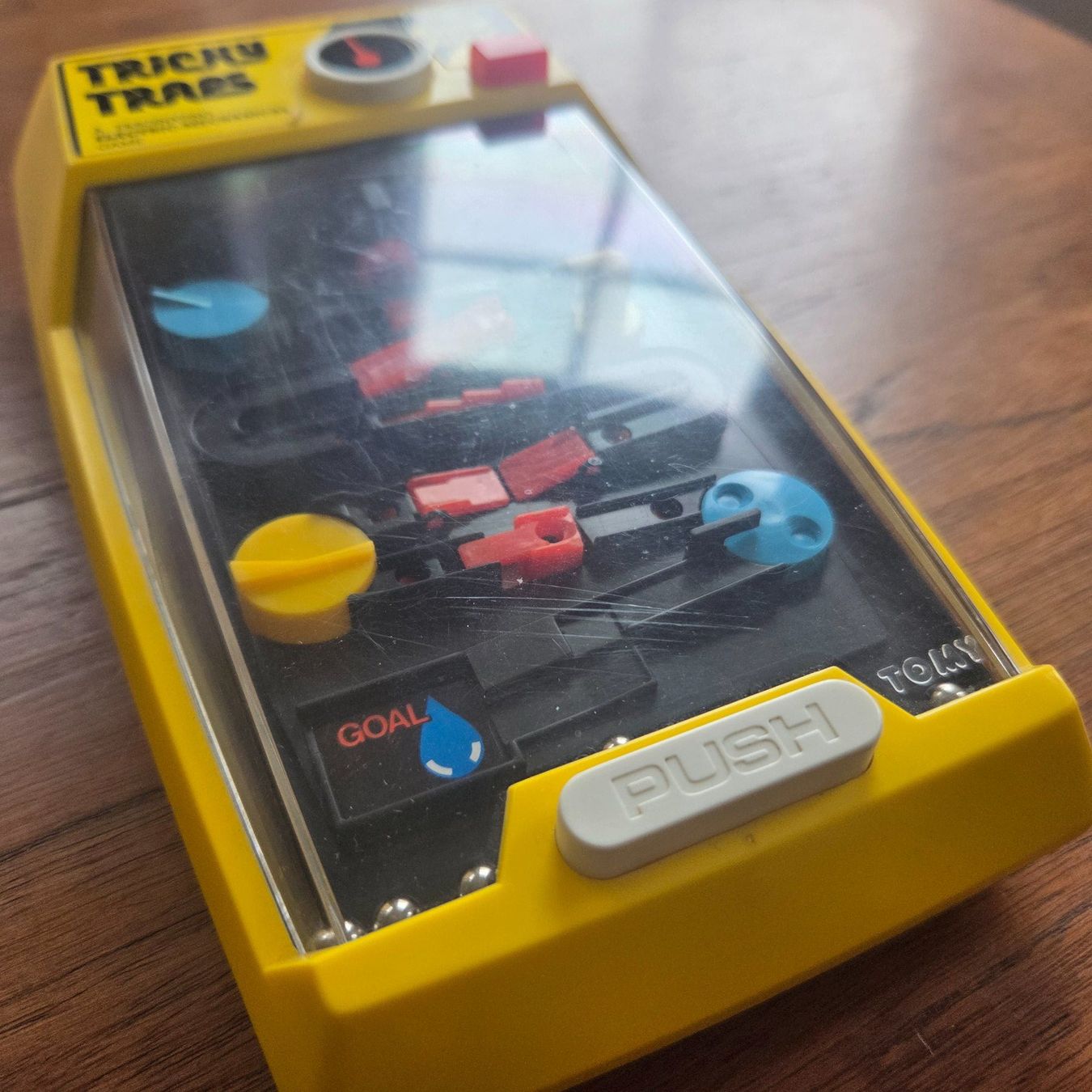 Tomy Giochi: Tricky Traps TOMY Geschicklichkeitsspiel – Usato da Zürich venduto da Wickeddude 3
