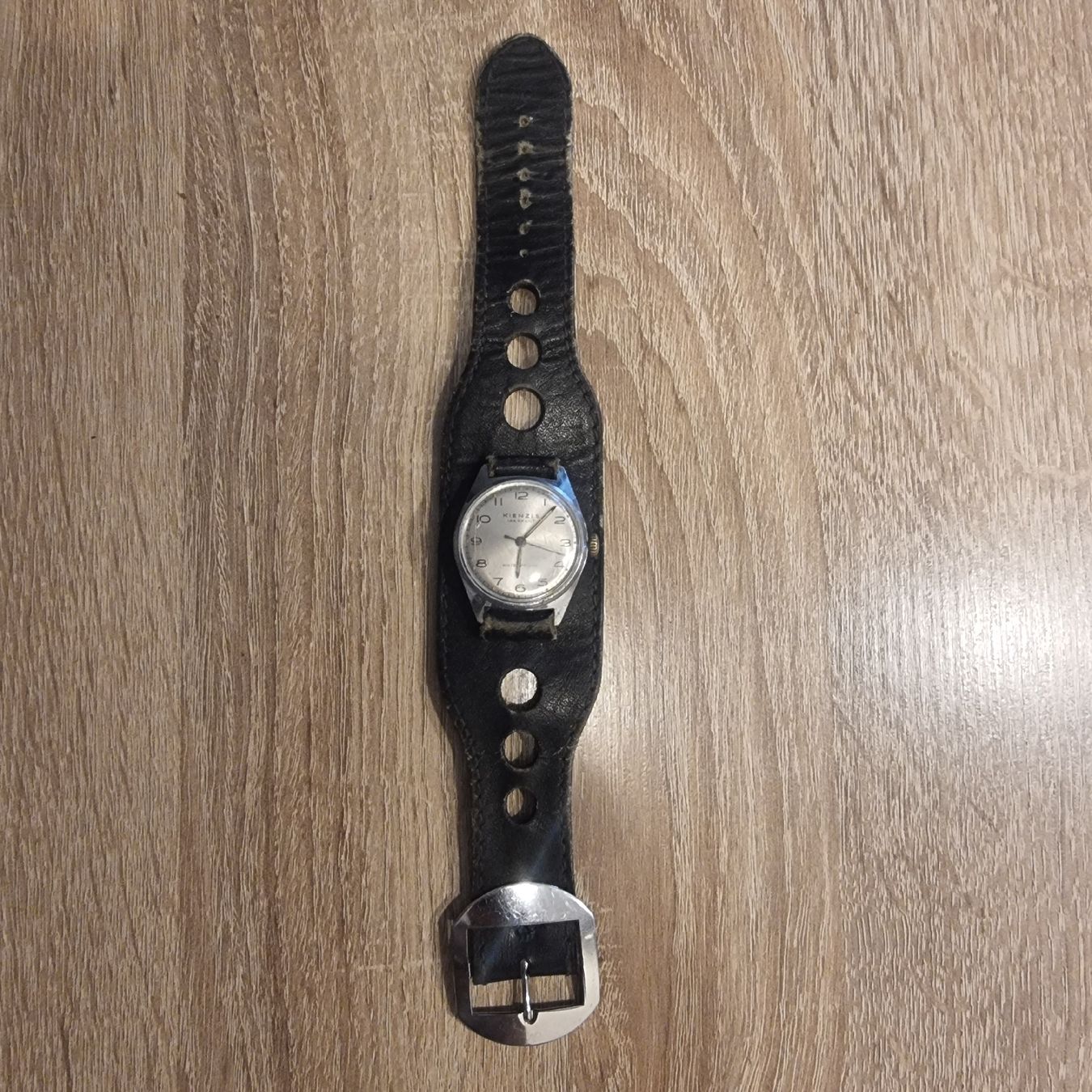 Kienzle Montres: Montre Bracelet Kienzle Markant – D'occasion à Chessel par Helder77