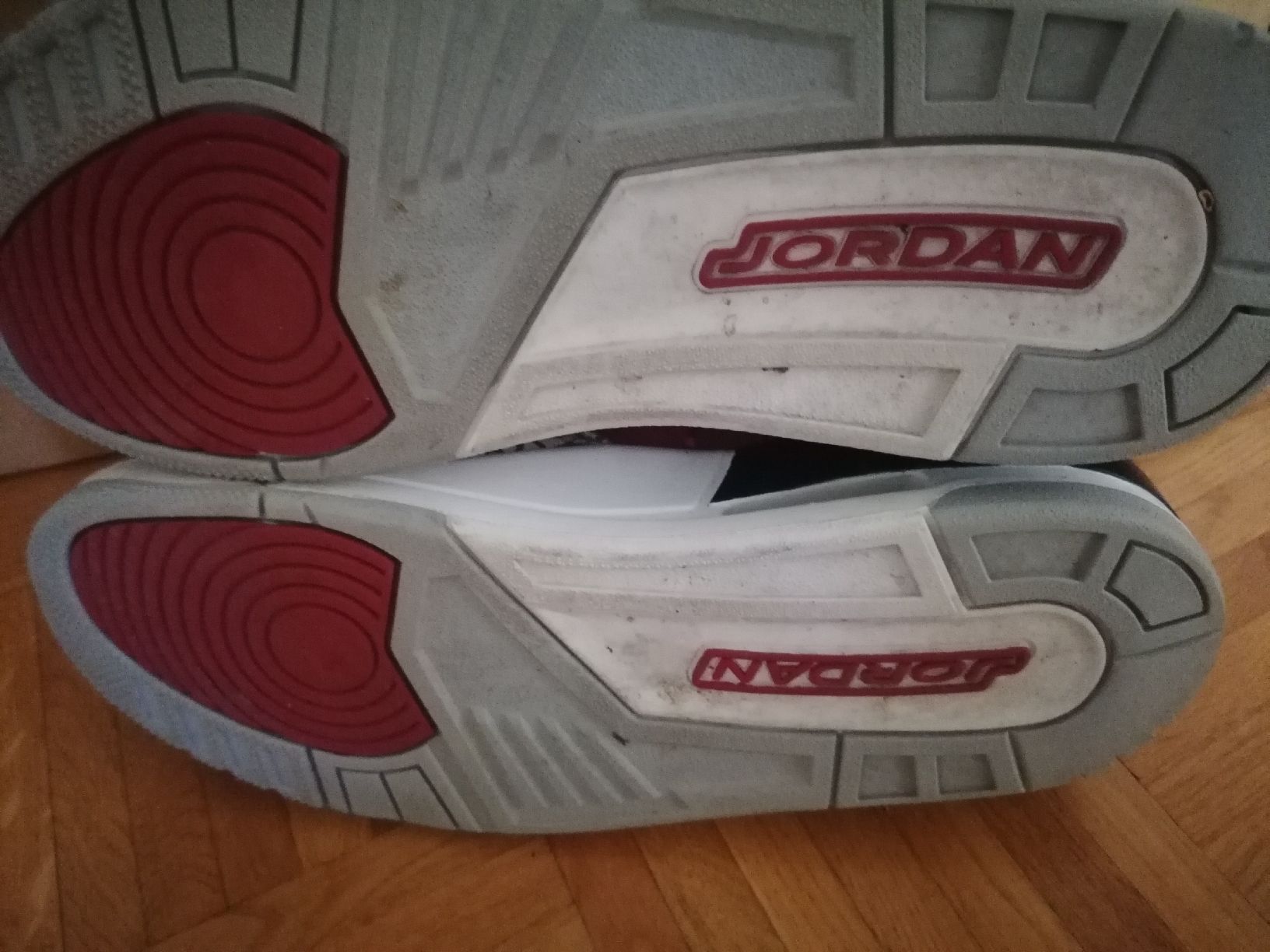 Jordan Herrenschuhe: Air Jordan Legacy 312 "Toro Red" – Gebraucht aus Ecublens VD von loi_dy6b 3