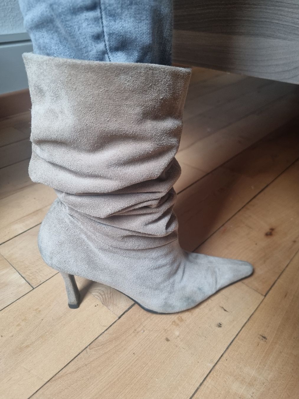 Damenschuhe: Bottes en daim beige clair, pointure 38 – Gebraucht aus Peseux von Seven_life 2