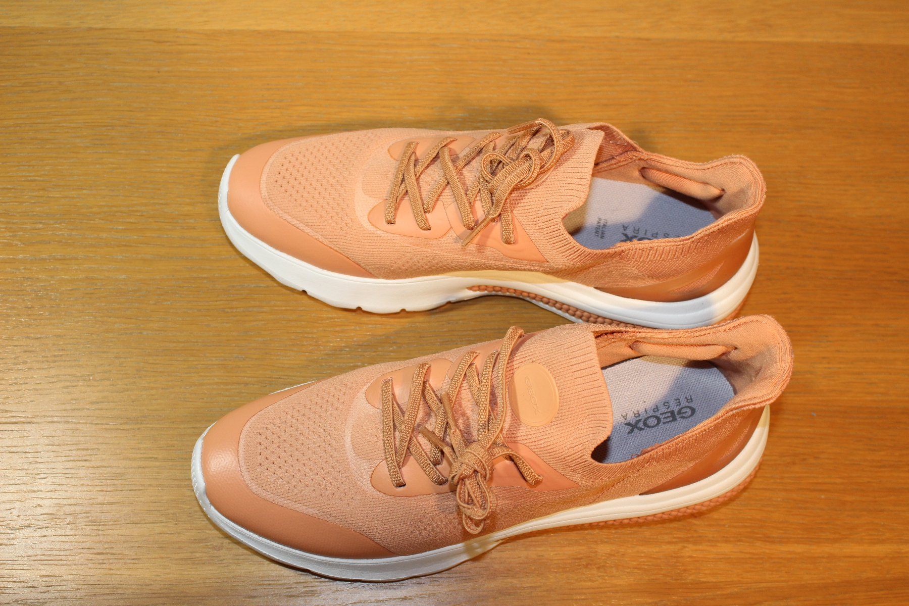 Geox Scarpe da donna: Geox Damen-Sneaker, Gr. 38 – Nuovo (secondo la descrizione) da Basel venduto da Mila_Graf 2