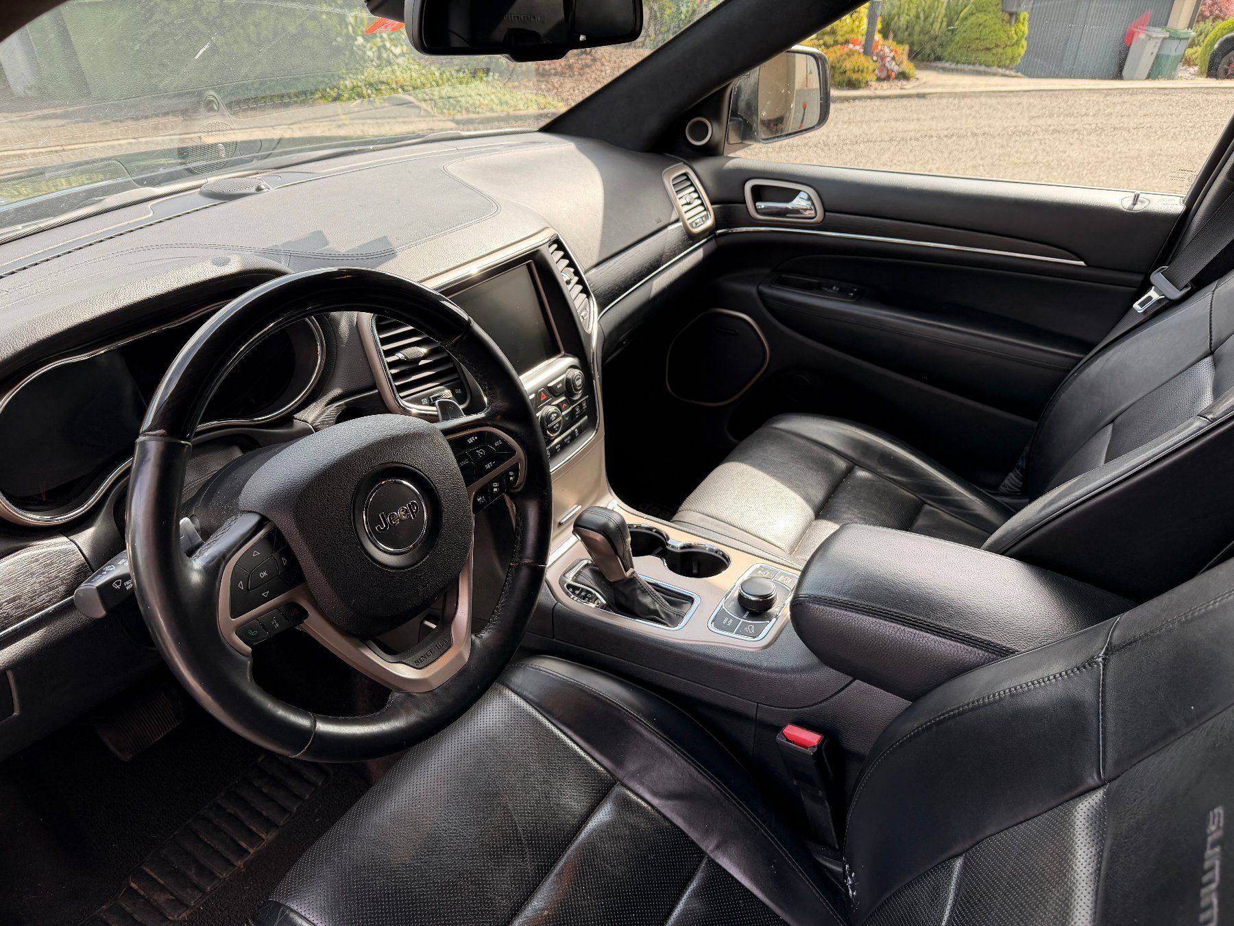 Jeep Automobili: Jeep Grand Cherokee Summit mit 3.5to Anhängelast – Usato da Hildisrieden venduto da Aareplast 3