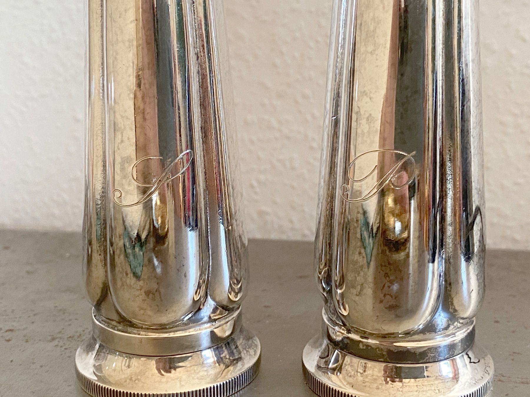 Tutte le decorazioni: antike Salz- & Pfeffersteuer, Silber – Usato da Zürich venduto da BrHal 2