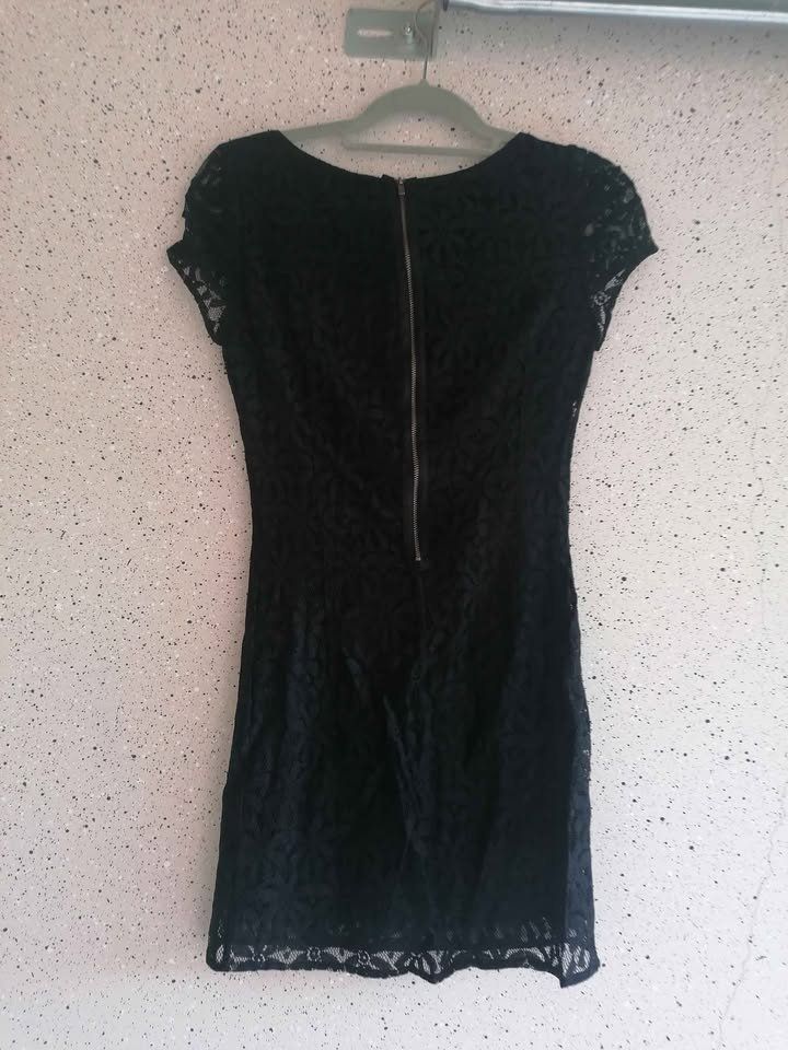 Kleider: Schwarzes Kleid Gr. M – Gebraucht aus Nänikon von Manta87 1