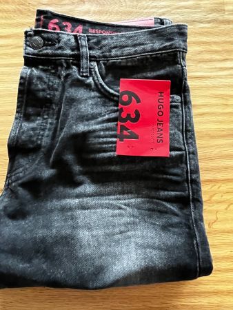neue Hugo 634 Jeans Gr. 30/ 32