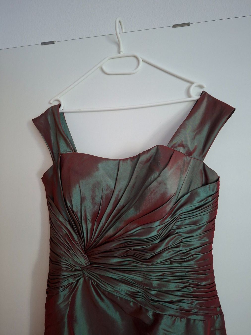 Vestiti: Abendkleid Grösse 46 – Usato da Adlikon b.Regensdf venduto da Agapimu65 2