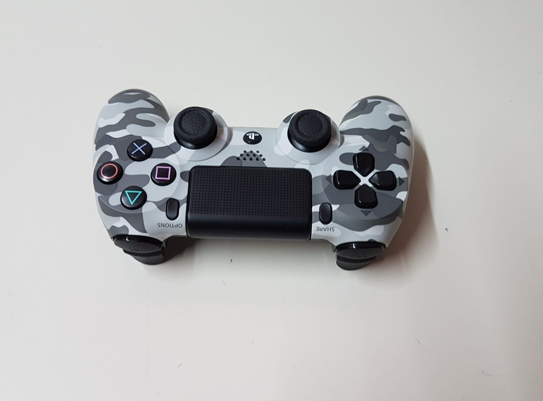 Sony Manettes: 😎 Original Sony Dualshock 4 Wireless Controller PS4 Top – D'occasion à Schüpfheim par Games_Spielkonsolen 2