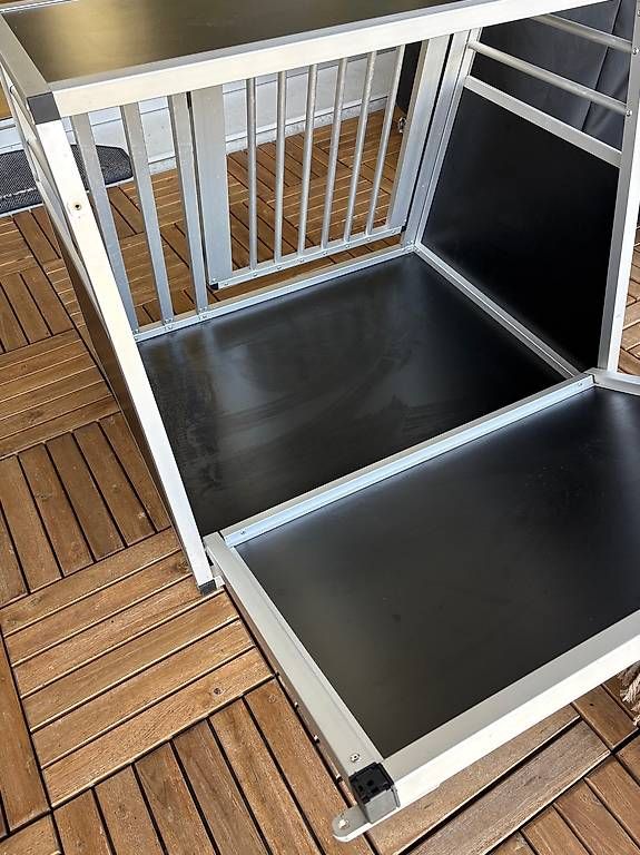 Gabbie, trasporto & Sicurezza: Hundetransportbox L – Usato da Horw venduto da LaOd 4