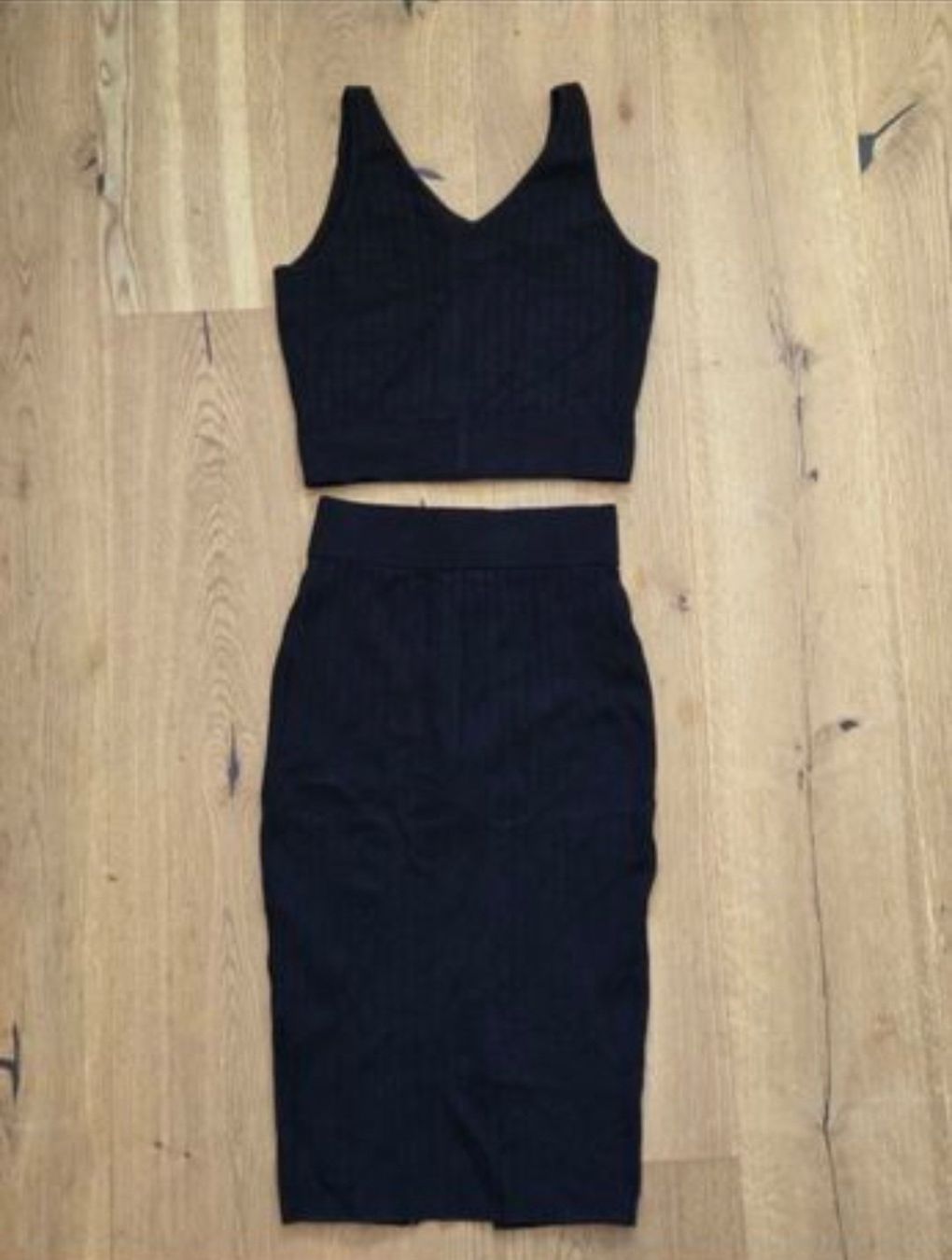 H&M Vestiti: Geripptes Top & Rock mit Reisssverschluss! – Nuovo (secondo la descrizione) da Emmen venduto da GrabandGo 1