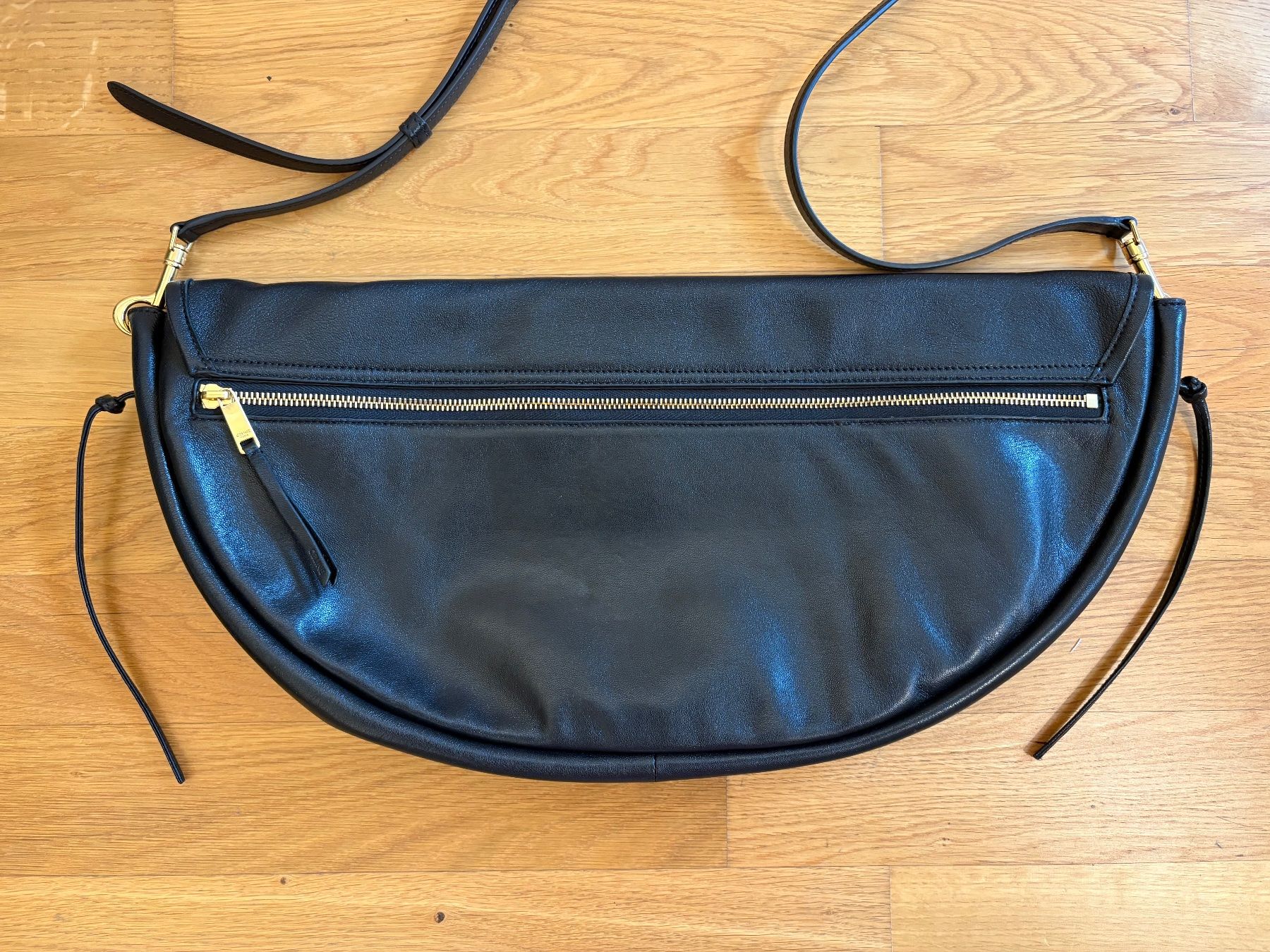 Celine Taschen für Damen: Celine - Halfmoon Triomphe Bag Medium in Schwarz – Gebraucht aus Zürich von cassandra1504 3