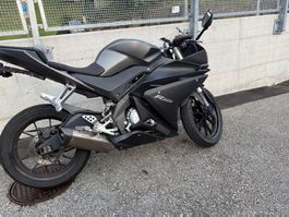 Yamaha YZF-R125A 2016