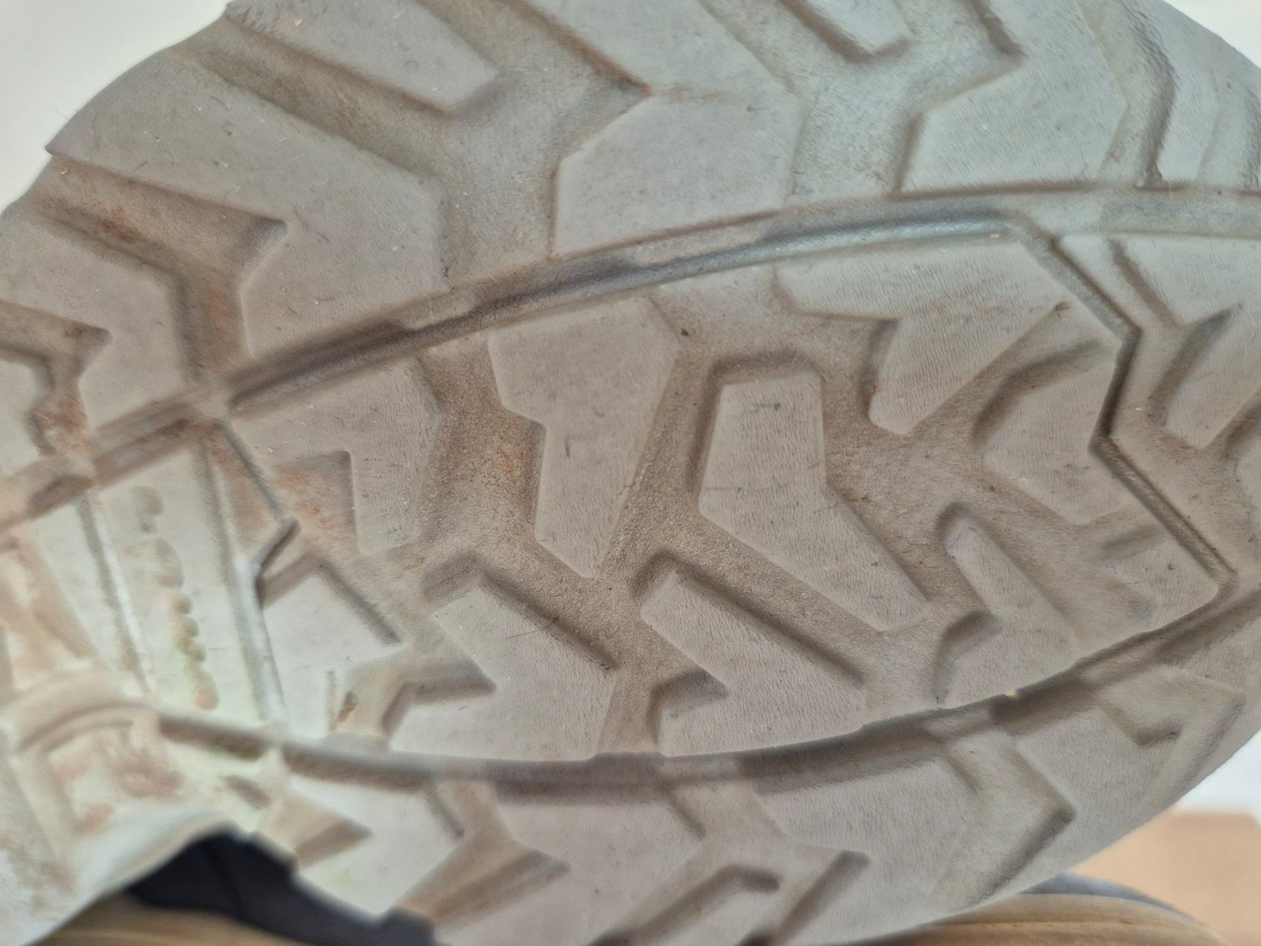 Lowa Chaussures garçon: Lowa Tracking Schuhe Gr. 28 – D'occasion à Stäfa par unn_dj8d 5