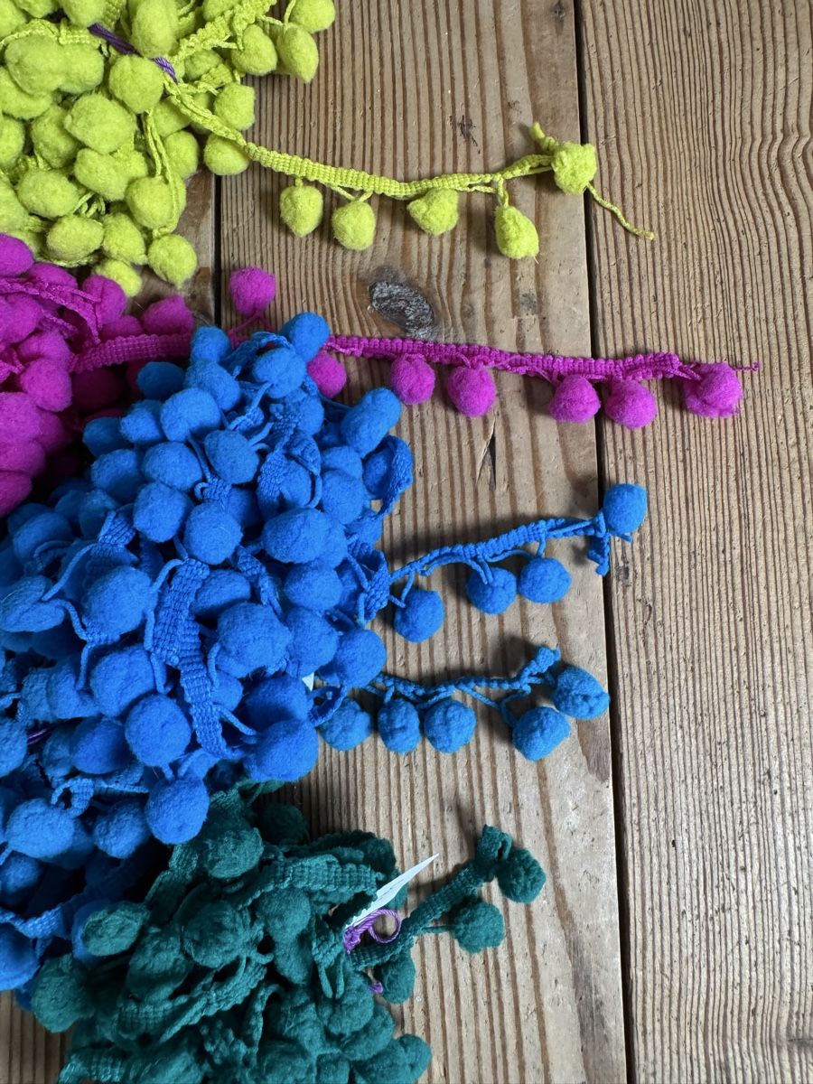 Nastri decorativi: Pompon-Borte 5x3m – Nuovo (secondo la descrizione) da Solothurn venduto da sim_l6lb 1