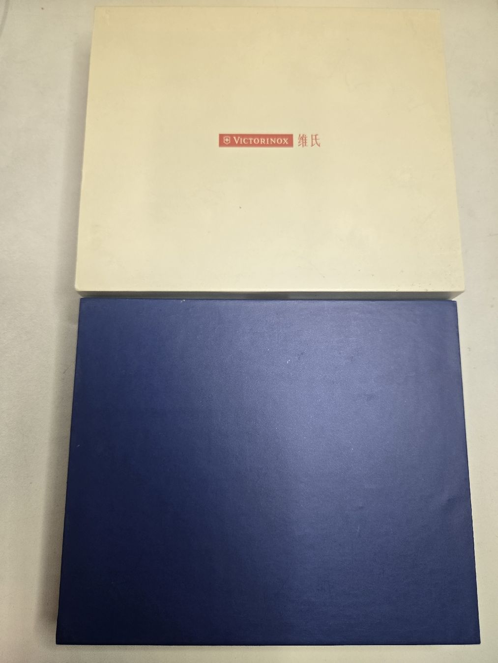 Victorinox Taschenmesser: Year of the dog 2006 – Neu (gemäss Beschreibung) aus Luzern von Nini_862 5