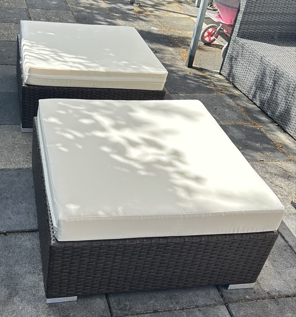 Sgabelli: 2 Rattan Hocker/Beistelltisch  – Usato da Oberrüti venduto da SussiundStrolch