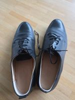Neuwertige trendy Llodys Lederschuhe Grösse 38