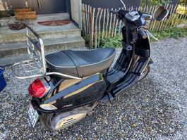 Vespa LXS 125
