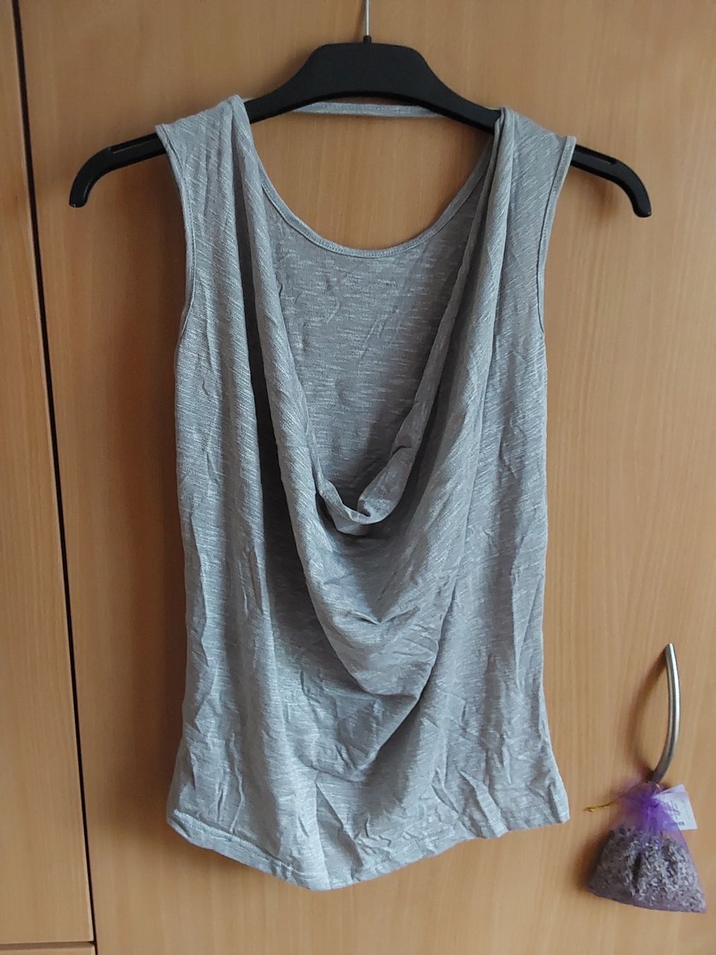 Lotti di vestiti: Kleiderpaket Gr.M – Usato da Döttingen venduto da Verkauf 4