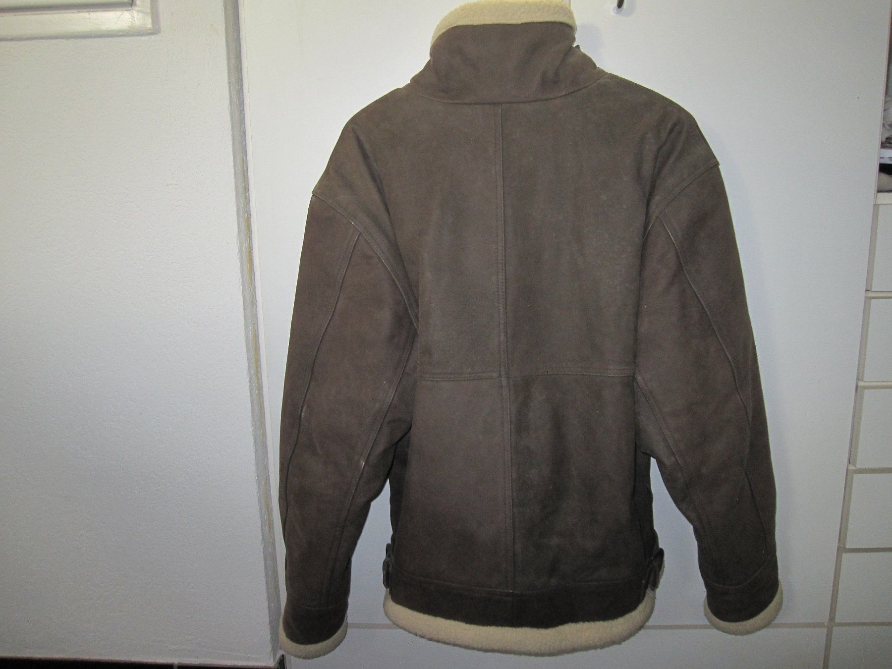 Giacche: US Airforce Lederjacke, neu – Nuovo (secondo la descrizione) da Hofstetten SO venduto da Elbi 1