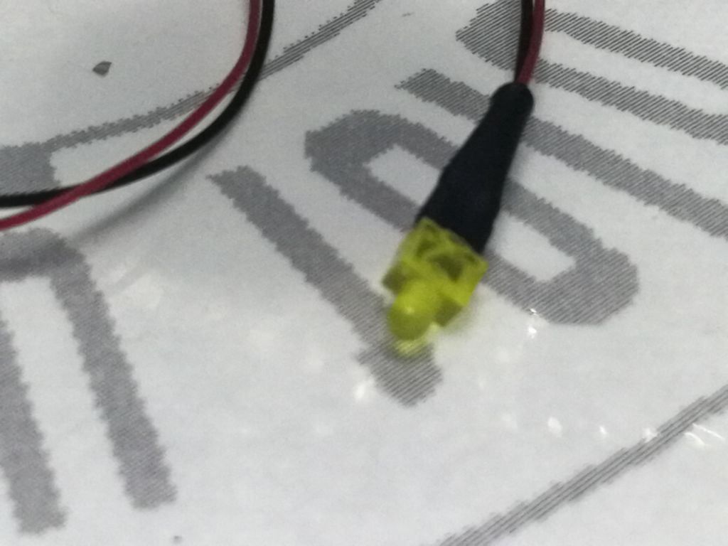 Componenti elettronici: LED gelb 1.8mm 2/12V verkabelt – Nuovo (secondo la descrizione) da Luzern venduto da Salefactory 3
