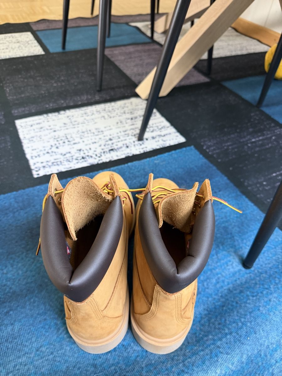 Timberland Scarpe da uomo: Timberland Wheat Nubuck Leather Boots - Size 40 EU. – Nuovo (secondo la descrizione) da Burgdorf venduto da karam86 3
