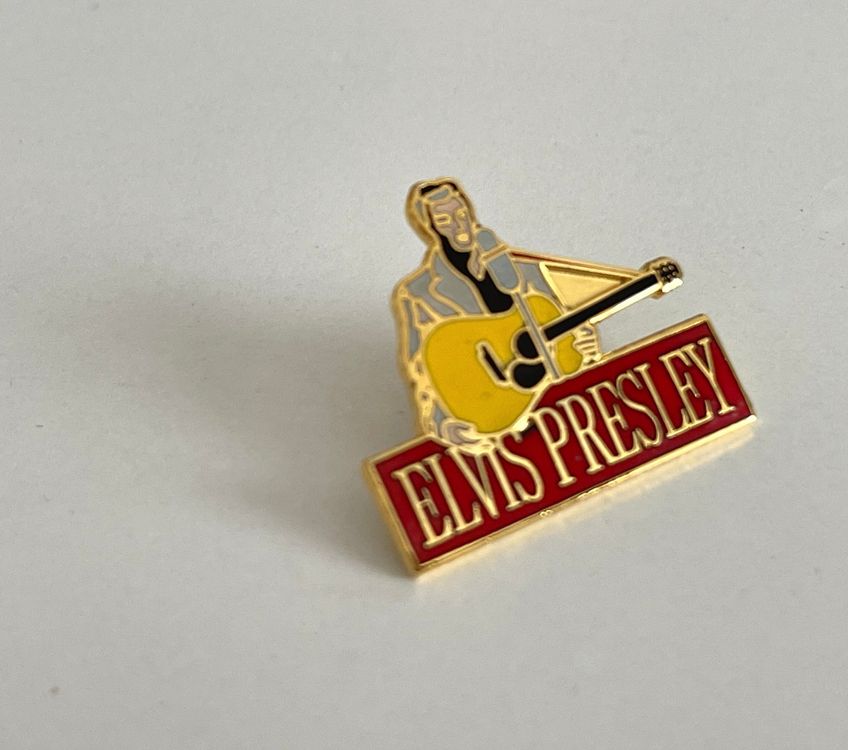 Elvis Presley Pin (Gebraucht) in Frauenkappelen für CHF 6 – mit ...