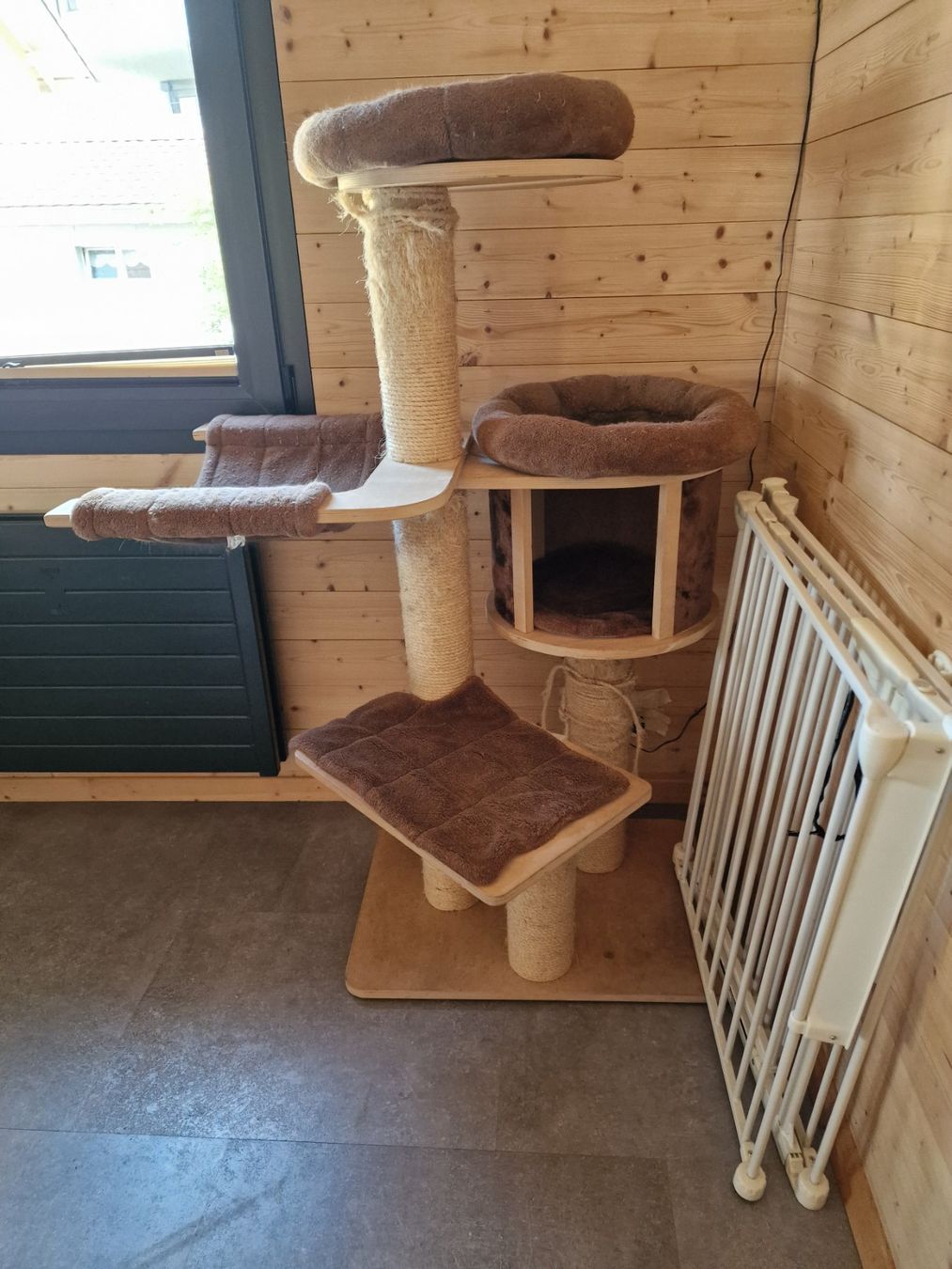 Tiragraffi: Katzenbaum – Usato da triesenberg venduto da Hosman1 3