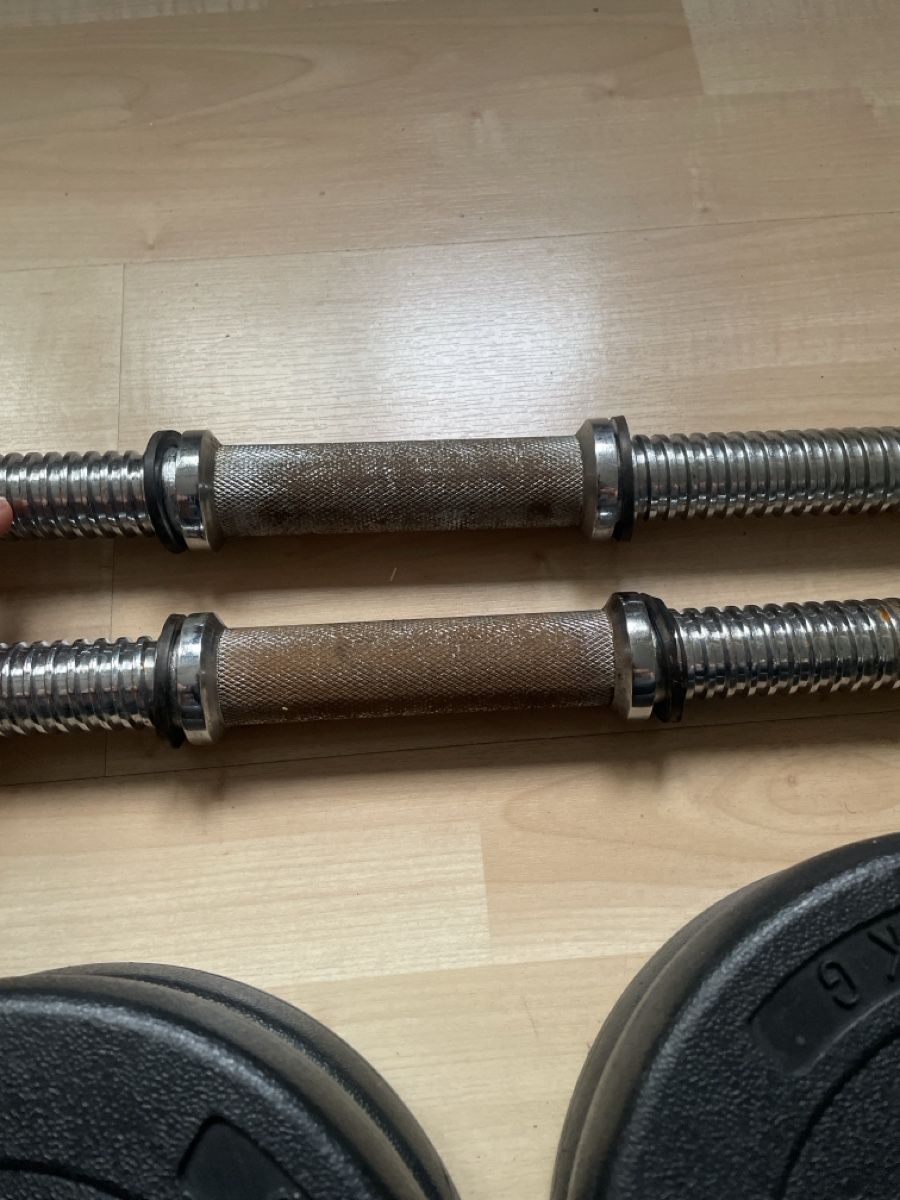 Poids & Haltères: Hantel Set, 10Kg max. pro Seite – D'occasion à Zürich par toe_7gmv 1