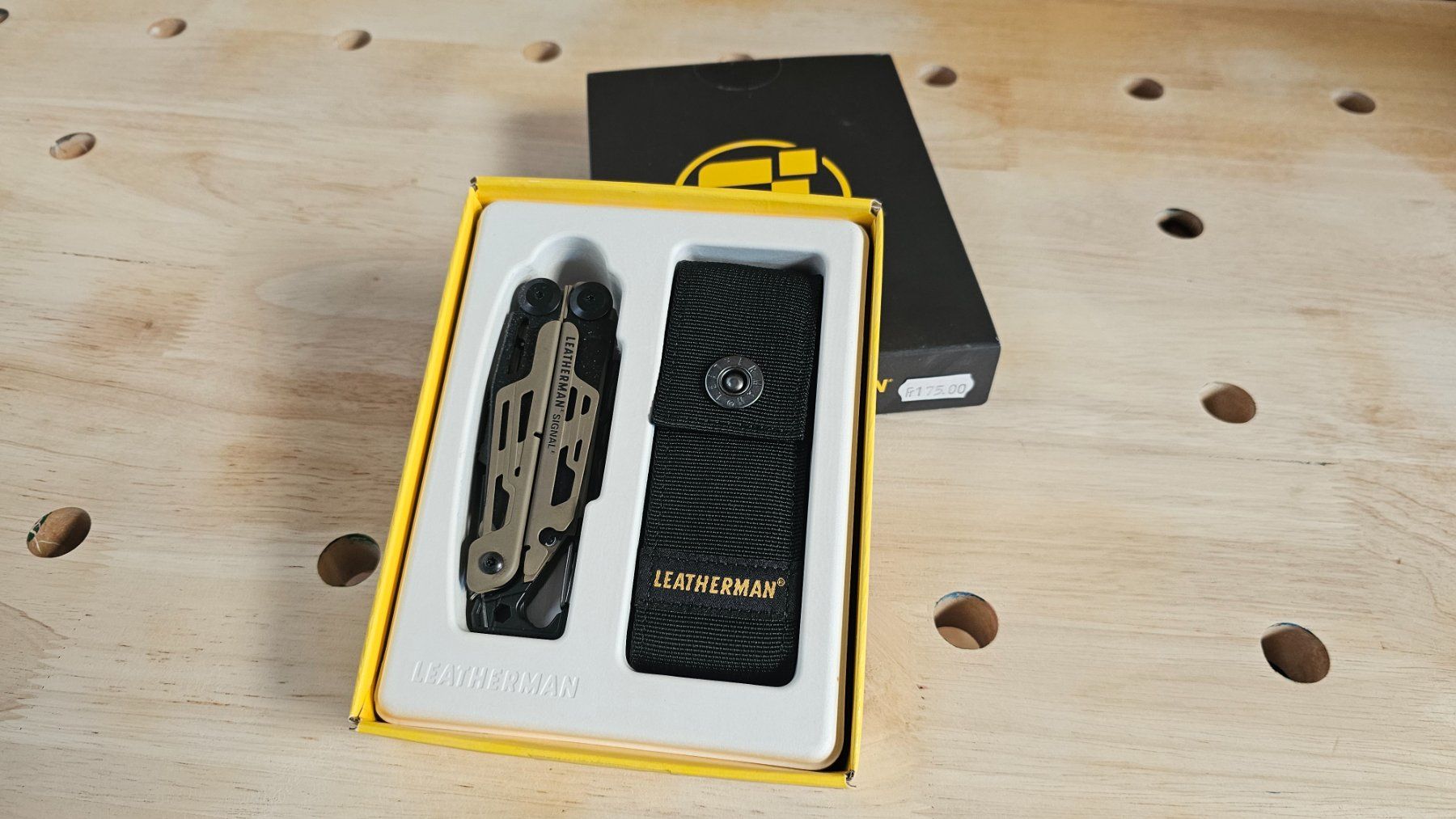 Leatherman Coltelli tascabile: Leatherman Multitoolzange einklappbar SIGNAL COYOTE  TAN – Nuovo e nell'imballaggio originale da Jegenstorf venduto da Bracher_Shop 1