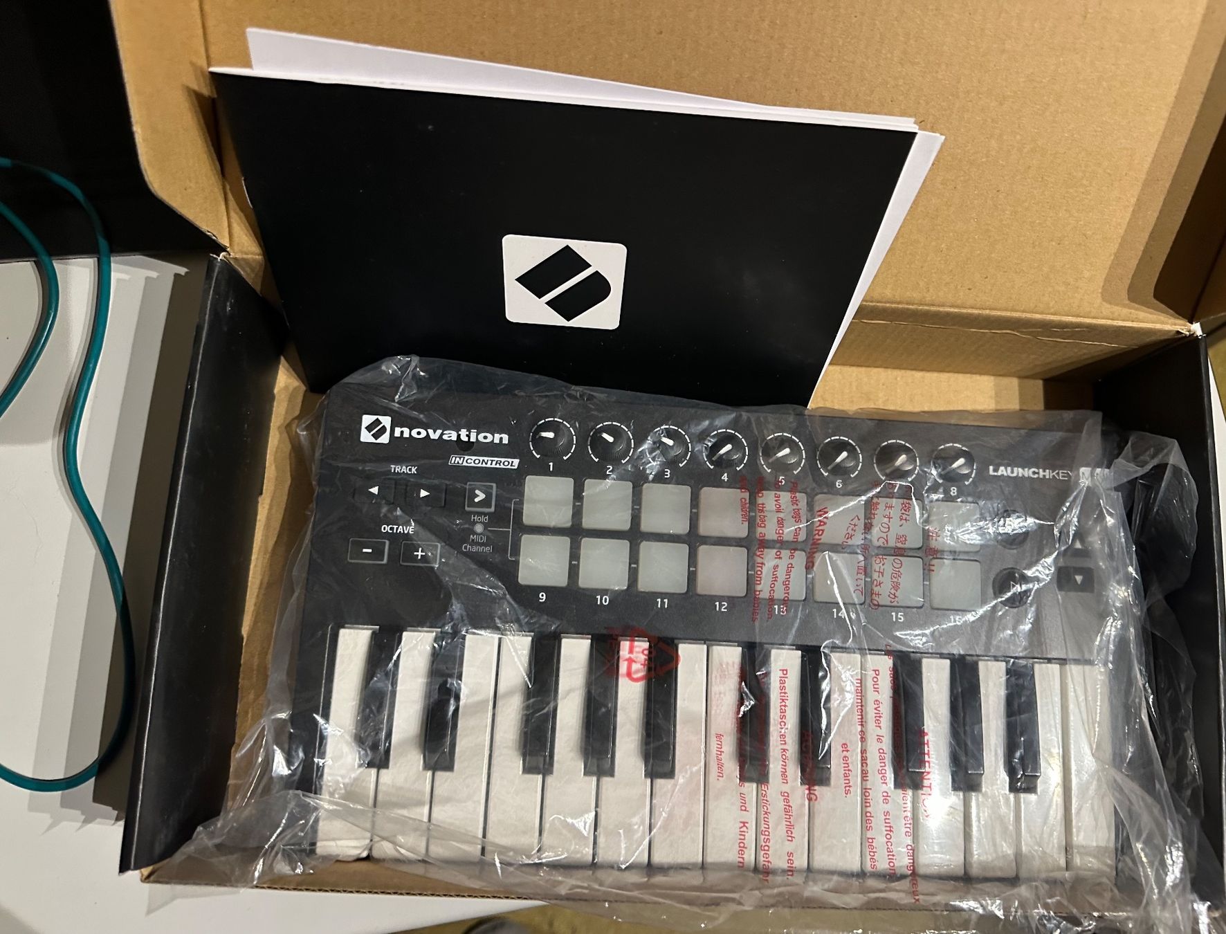 Strumenti musicali: Novation Launchkey Mini - Kompaktes MIDI Keyboard! – Usato da Bolligen venduto da Mitica 1
