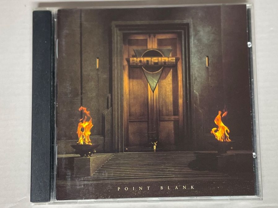 CD: Bonfire-Point Blank-AOR – Usato da Muri b. Bern venduto da AdidasCollector 3