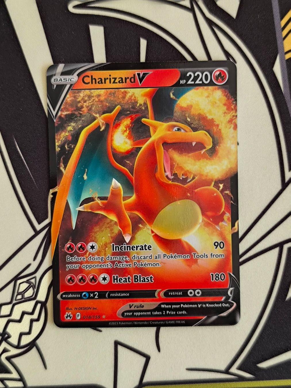 Pokémon Sammelbilder & Trading cards: Pokemon TCG Charizard V 018/159 ENG – Neu (gemäss Beschreibung) aus Zürich von pokebros