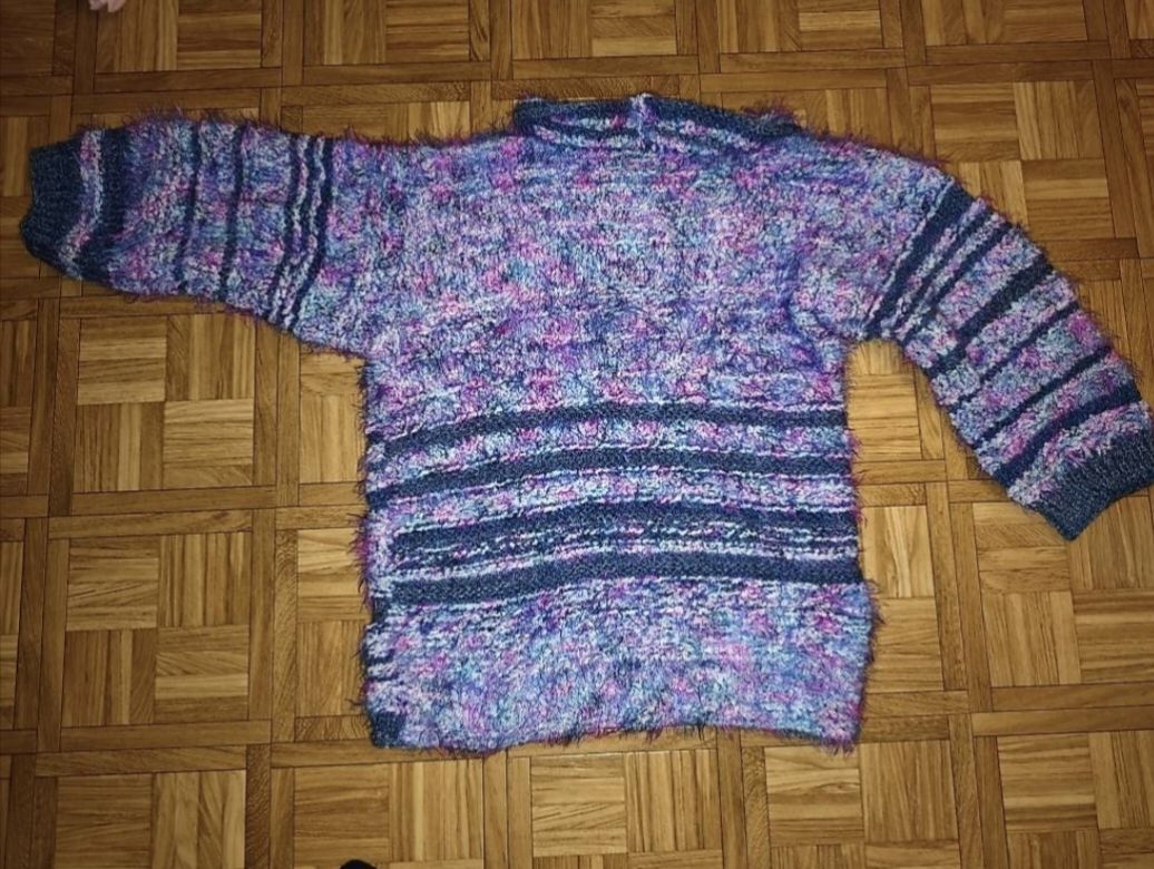 Maglioni & Felpe: Handgemachter Strickpullover (Damen)  – Nuovo e nell'imballaggio originale da Basel venduto da ual_dnt2 2
