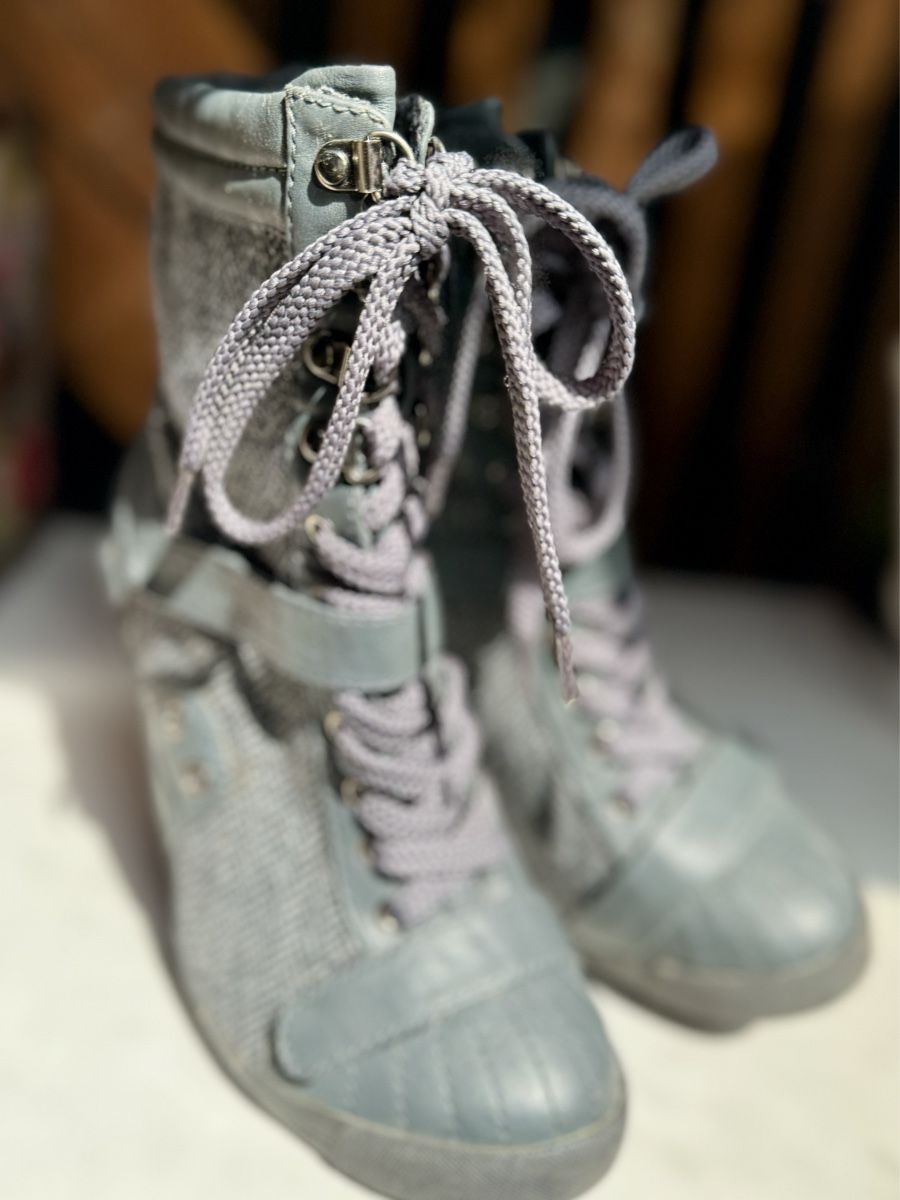 Scarpe da donna: Schnürstiefel – Usato da Zollikofen venduto da AureusManus 2