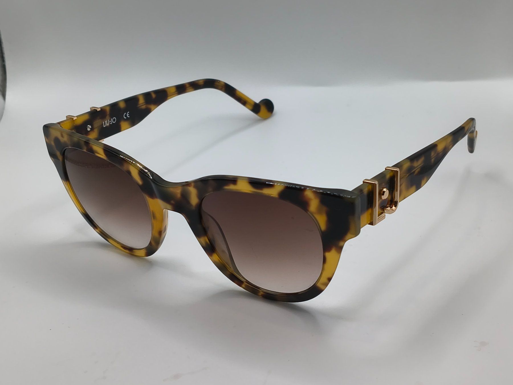Liu Jo Brillen & Gläser: Liu Jo tortoiseshell cat-eye sunglasses – Gebraucht aus Villars-sur-Ollon von VicJ