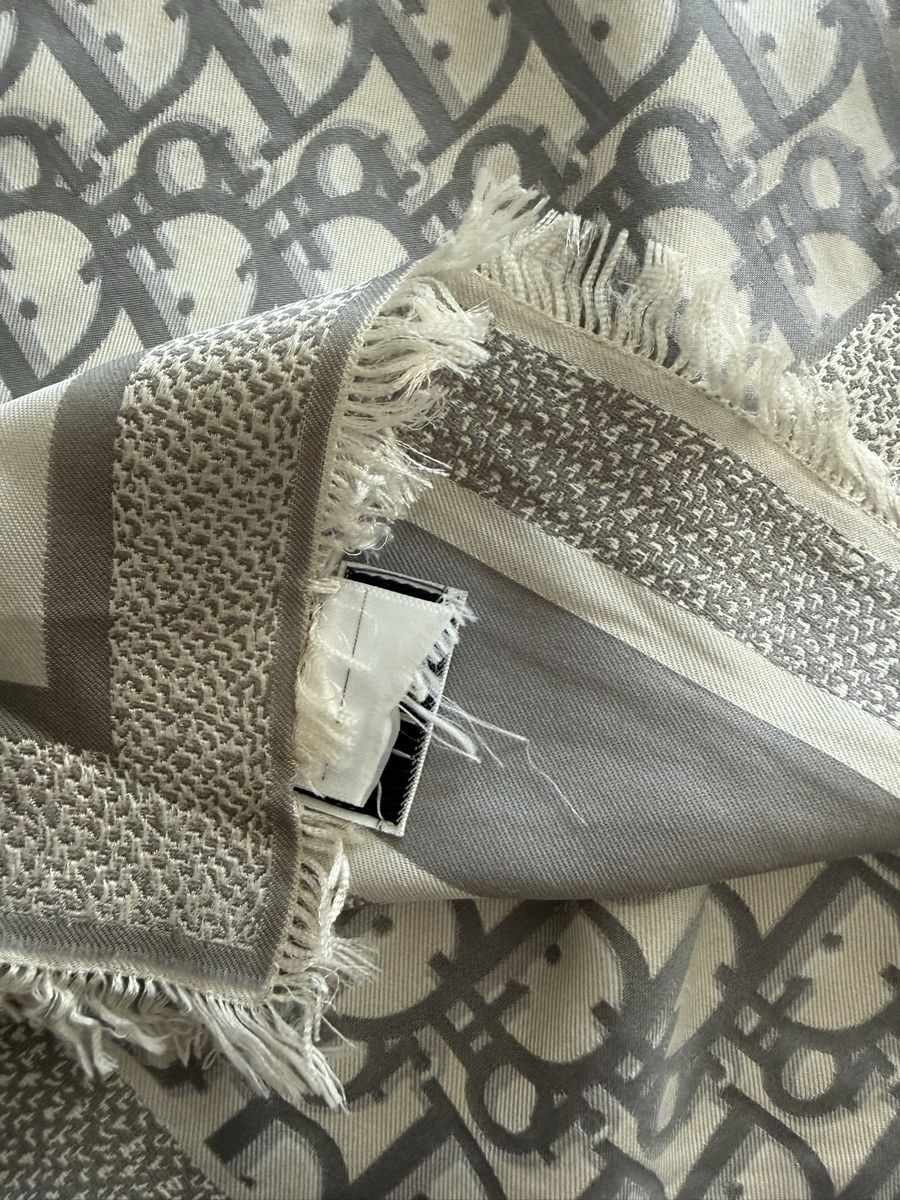 Dior Foulard & Sciarpe: Dior Oblique Diortwin 70 Square Seidentuch – Usato da Neuenhof venduto da ema_yl96 3